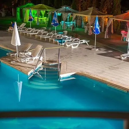 Pool Bar & 